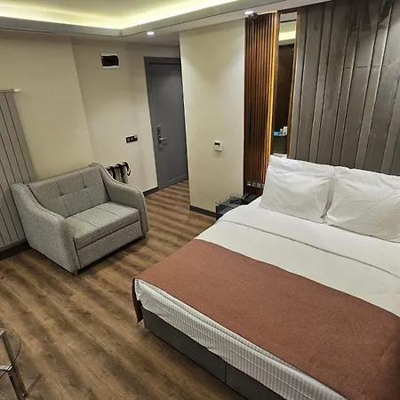 Ve Adakale Hotel