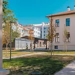 Ve Adakale Hotel