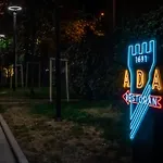 Ve Adakale Hotel