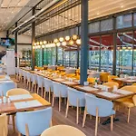 Ve Adakale Hotel